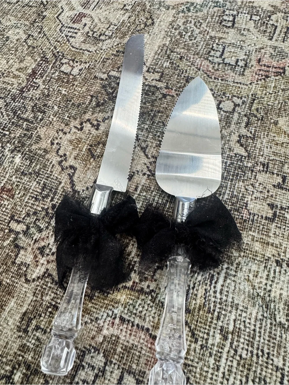 Clear Handle Cake Knife and Server Set with Black Tulle Bows